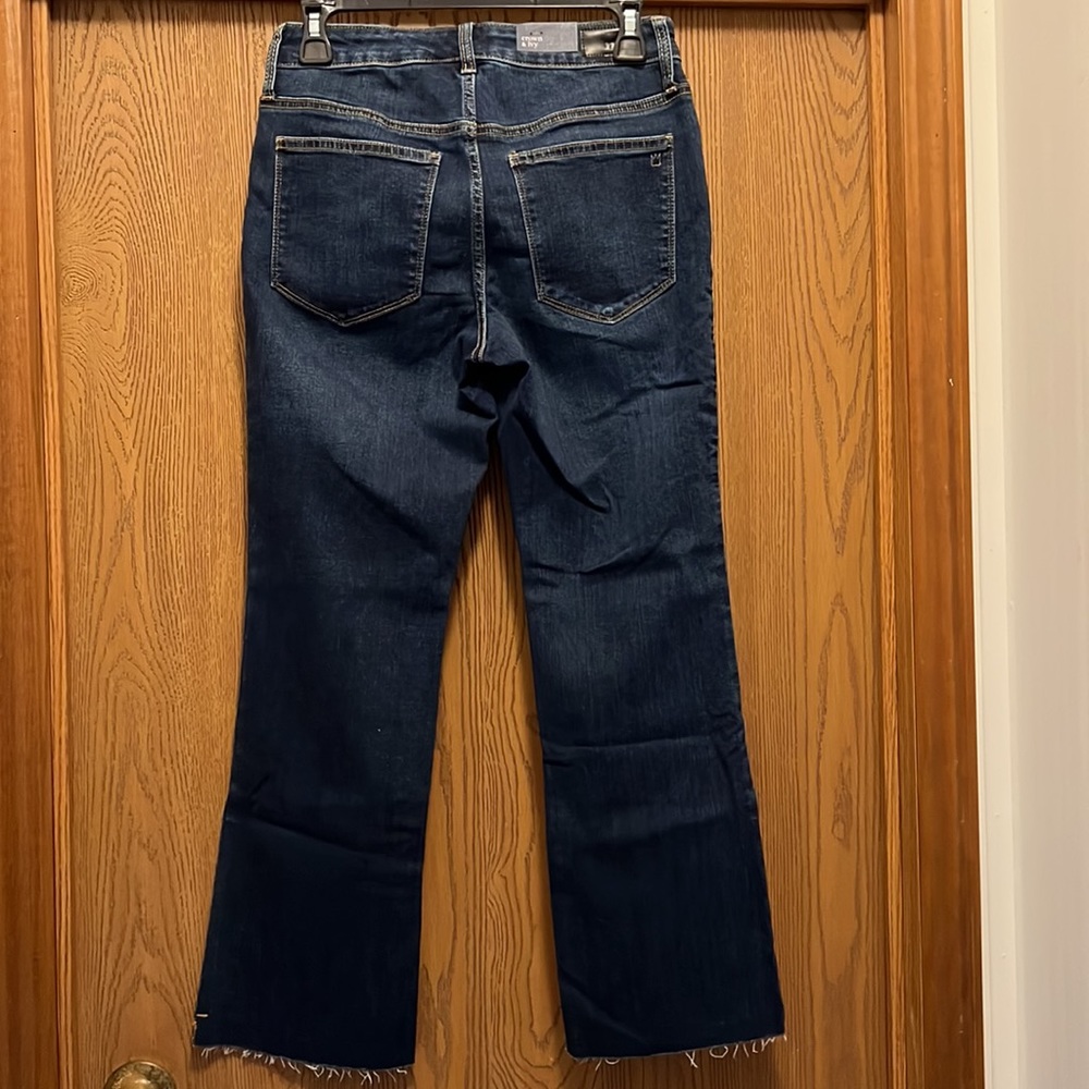 Jeans - Picture 2 of 4